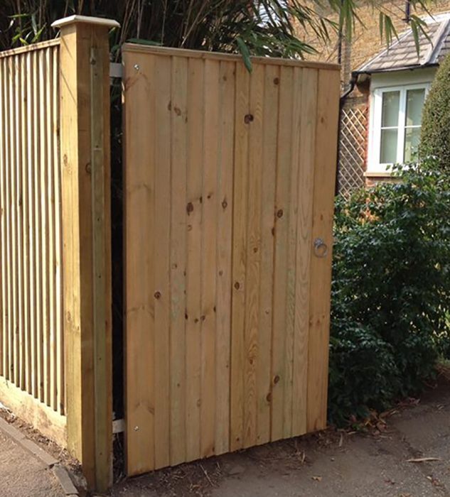 Closeboard gate
