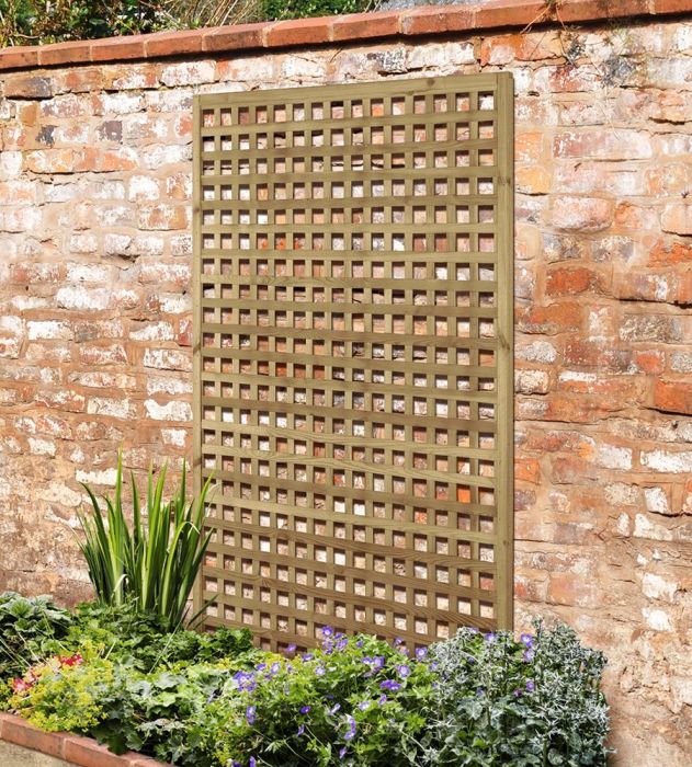 Forest square mesh trellis