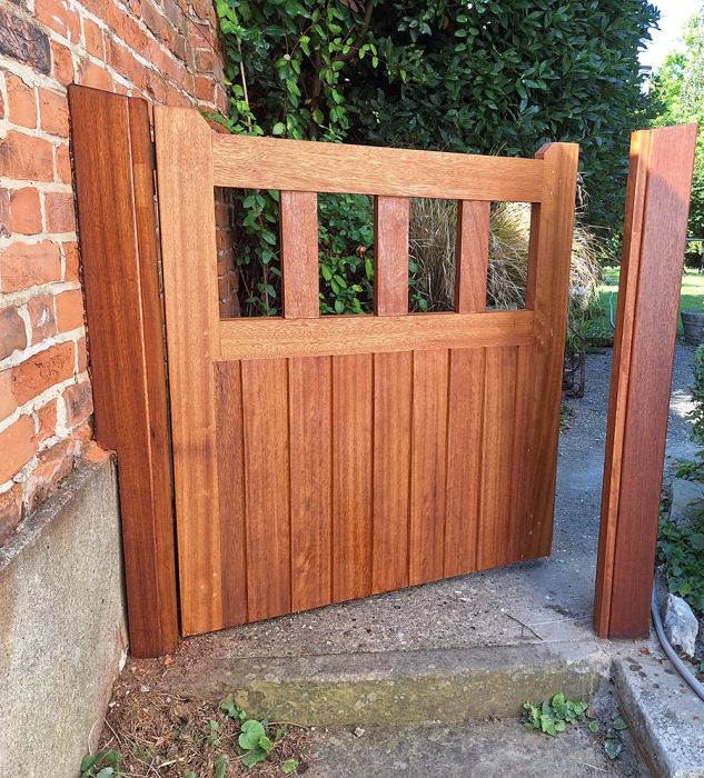 Hardwood Lodge Style Gate